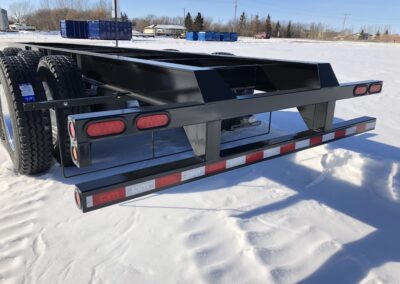 tri axle pony trailer rear