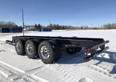 tri axle pony trailer side